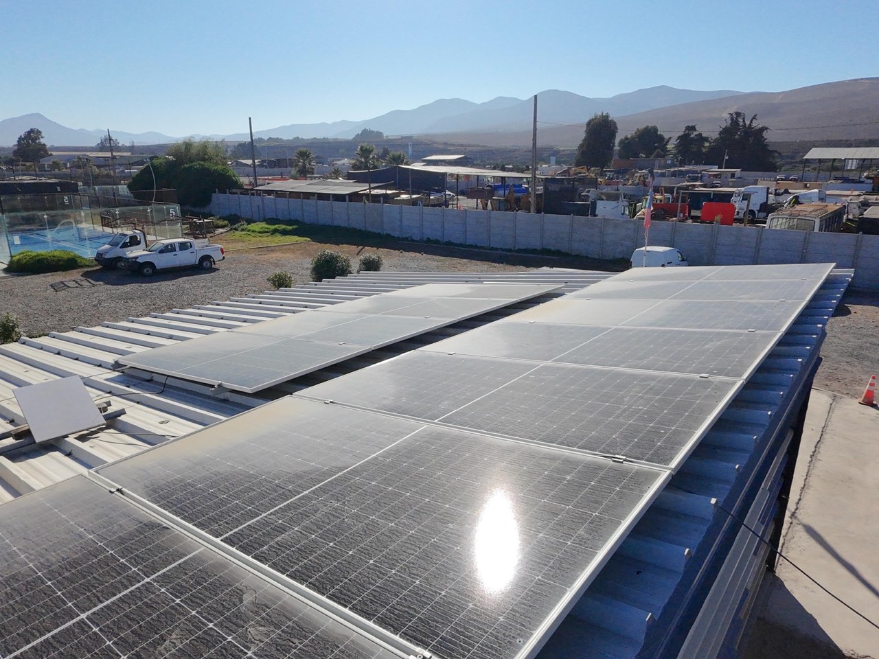 Instalación solar fotovoltaica de autoconsumo en el taller de CYS